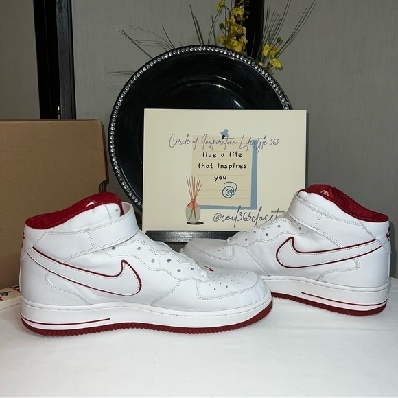 NEW Vintage Men’s 2002 Nike Air Force 1 Mid OG Size 12 White Varsity Red - Picture 9 of 14